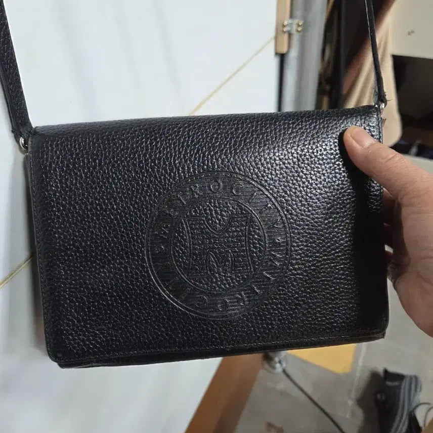 [BUNJANG] MCM Black Mini Crossbody Bag / 메트로시티 블랙 미니 크로스백