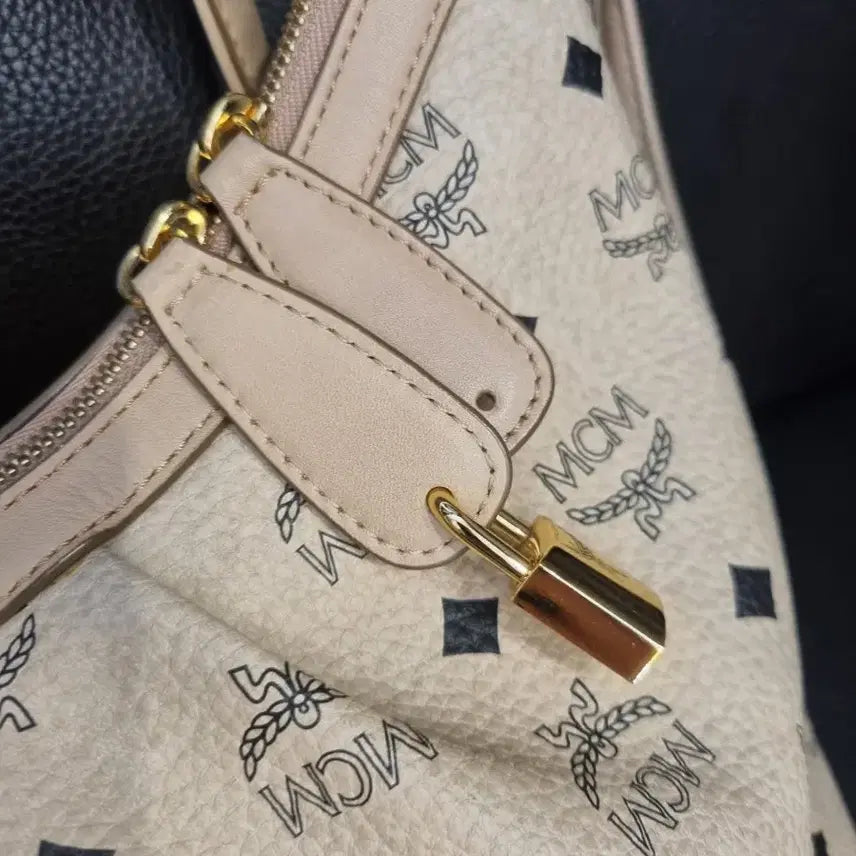 [BUNJANG] MCM Leather Shoulder Bag / 엠씨엠