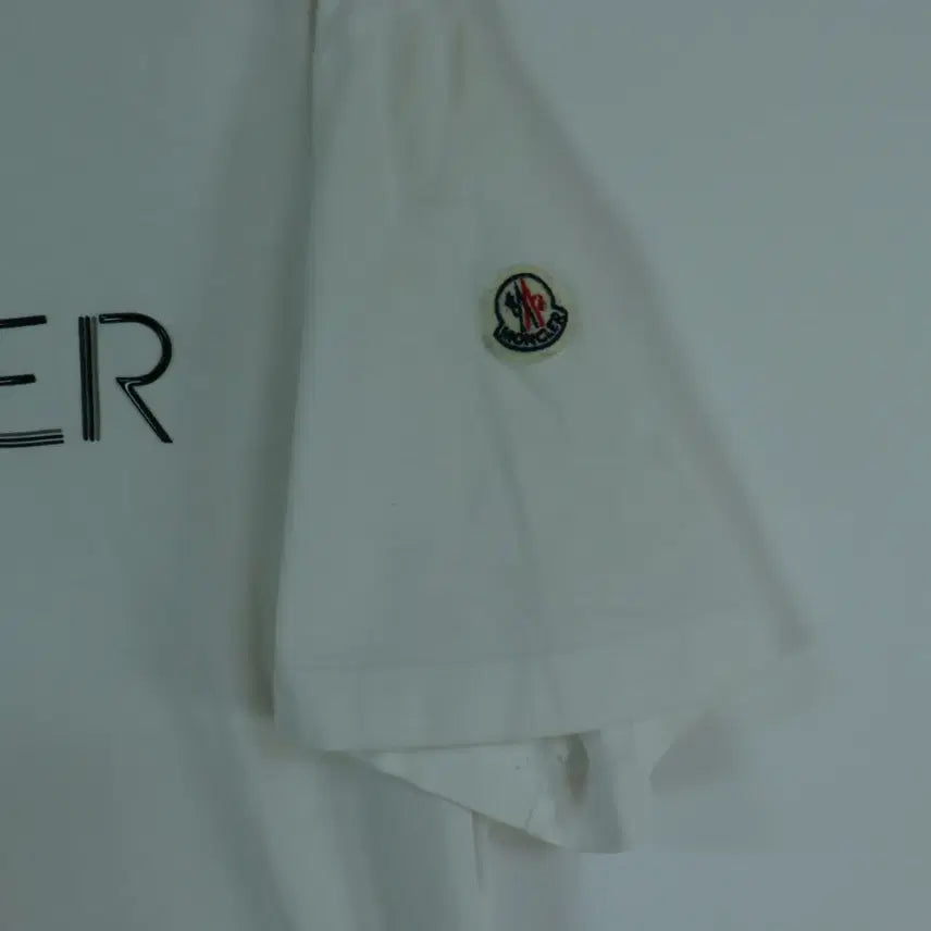 [SOLD OUT] 몽클레어 MONCLER 정품 레터링 로고 라운드 반팔 티셔츠