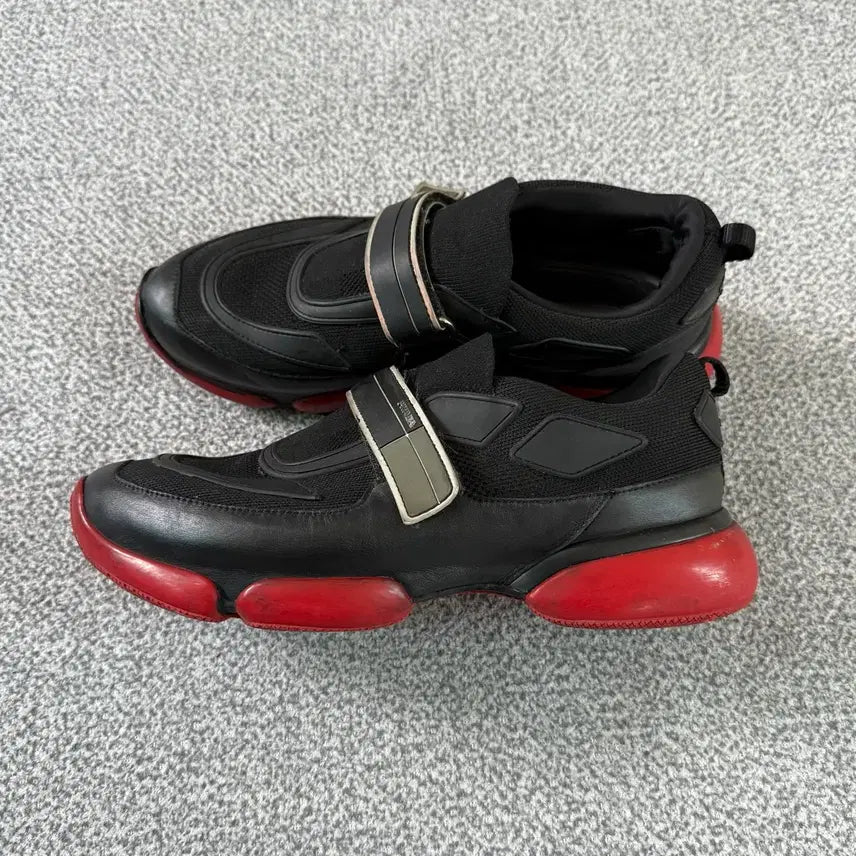 [BUNJANG] Prada Sneakers (Size 260-265) / 프라다 스니커즈 260-265