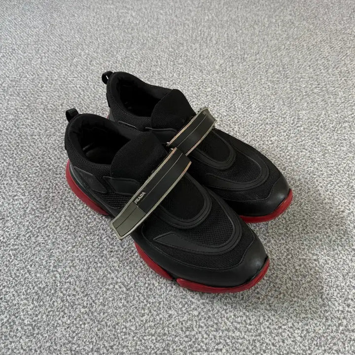 [BUNJANG] Prada Sneakers (Size 260-265) / 프라다 스니커즈 260-265