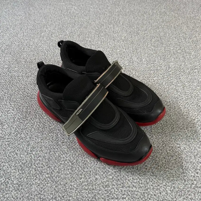 [BUNJANG] Prada Sneakers (Size 260-265) / 프라다 스니커즈 260-265