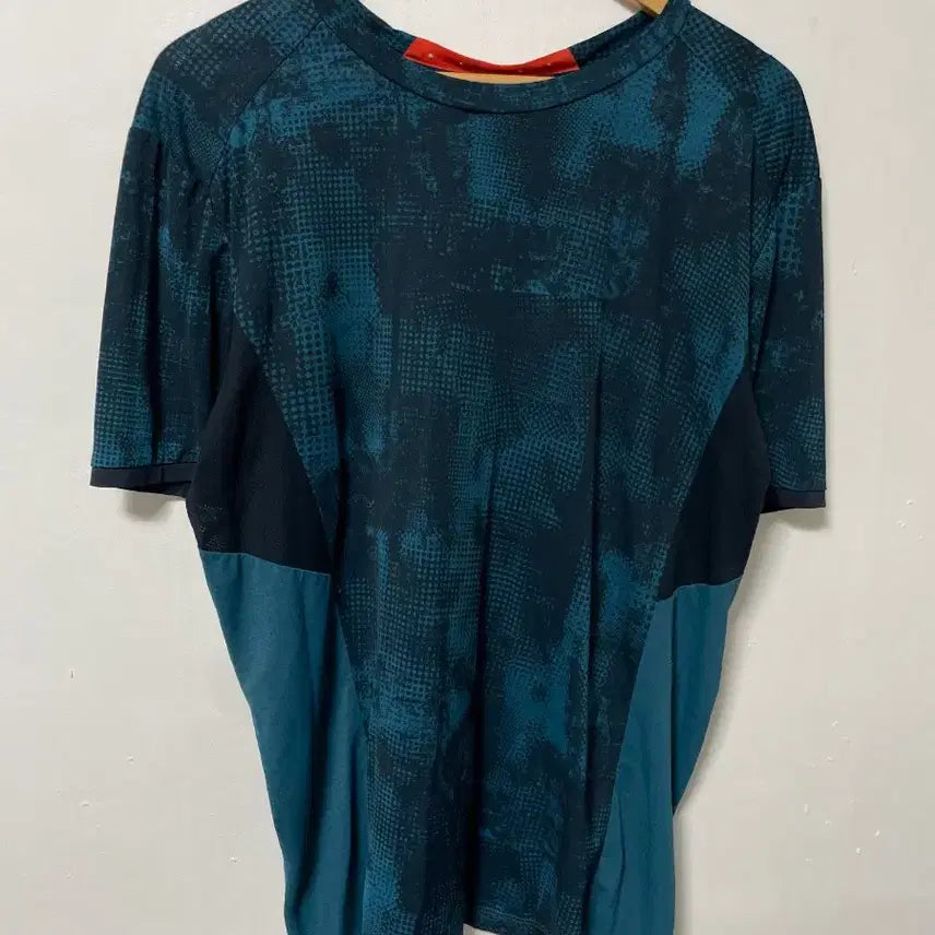 [BUNJANG] K2 Functional Spandex Short-Sleeve T-Shirt / 100 K2 기능성 스판 반팔티 정품