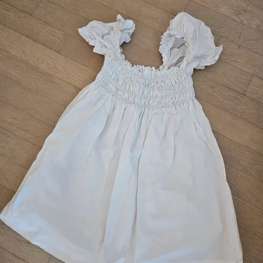 [BUNJANG] White Shirring Puff Short Sleeve Mini Dress / 화이트 셔링 퍼프 반팔 미니 원피스 10만원댜구먀