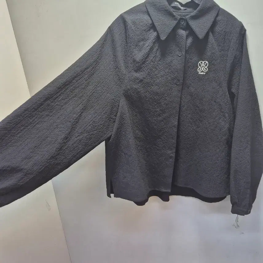 [BUNJANG] Plastic Island Quilted Black Blouse / 플라스틱아일랜드 블랙 블라우스