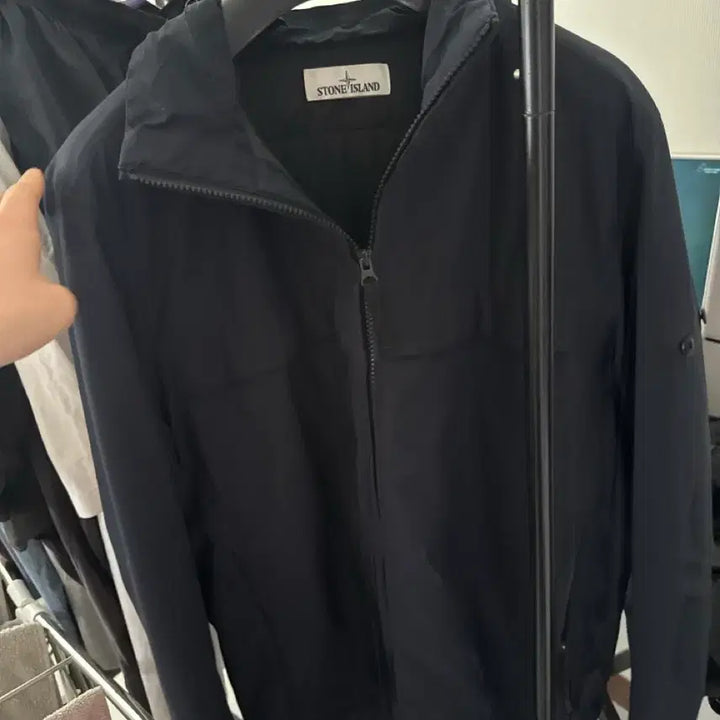 [BUNJANG] Stone Island Soft Shell Primaloft Jacket / 스톤아일랜드 소프트쉘 프리마로프트 L(와펜 X)