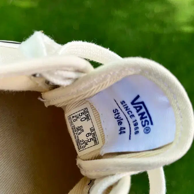 [BUNJANG] Vans Style 44 Mule White Sneakers 230mm / 반스 어센틱 44 DX (Style 44) 스니커즈 230m