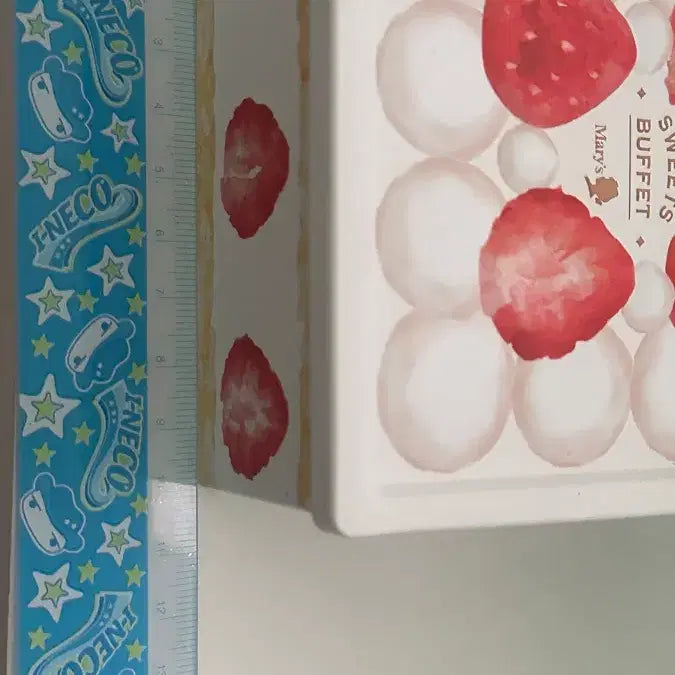 [BUNJANG] Merry Sweets Buffet Strawberry Square Tin Case / 메리 스위츠 뷔페 딸기 정사각 틴케이스