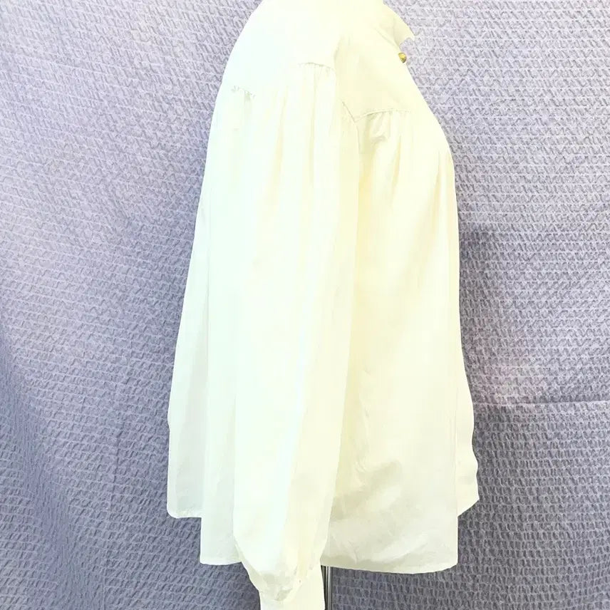 [BUNJANG] Lanvin Collection 2023 Puff Sleeve Shirring Blouse White Size 55 (New Condition) / 네고사절23년랑방컬렉션 퍼프 셔링 블라우스 화이트 55 새옷급