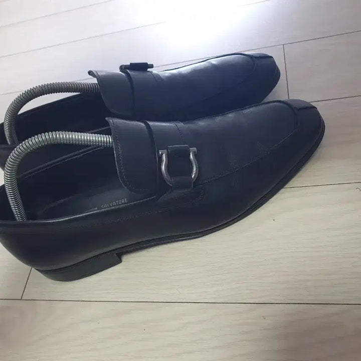 [BUNJANG] Salvatore Ferragamo Leather Loafers Black / 남255페레가모 로퍼