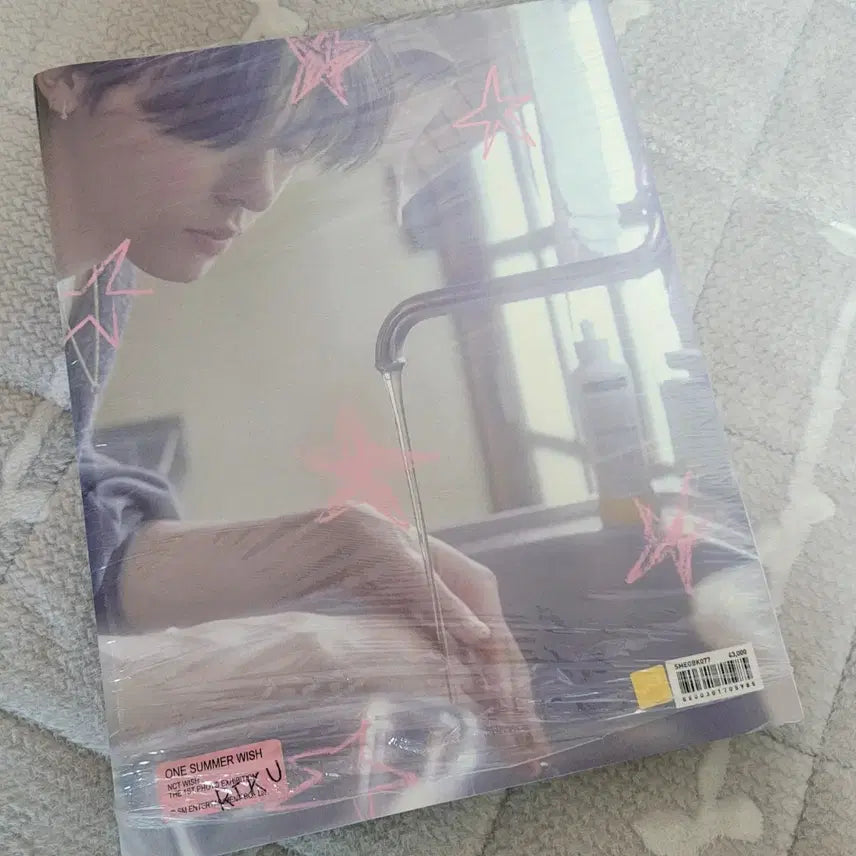 [BUNJANG] NCT WISH Riku Exhibition Photobook (Full Set, Unsealed) / [단순개봉] 엔시티위시 리쿠 전시회 포토북 (구성품 모두 포함)