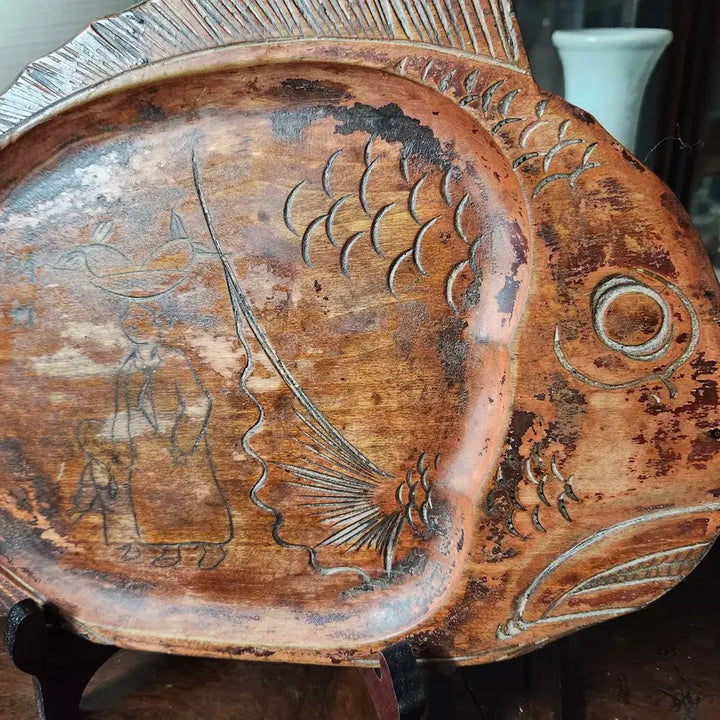 [BUNJANG] Hand-Carved Wooden Serving Tray with Fish Motif / 근대사 물고기형 차반쟁반 찻잔받침 나무접시