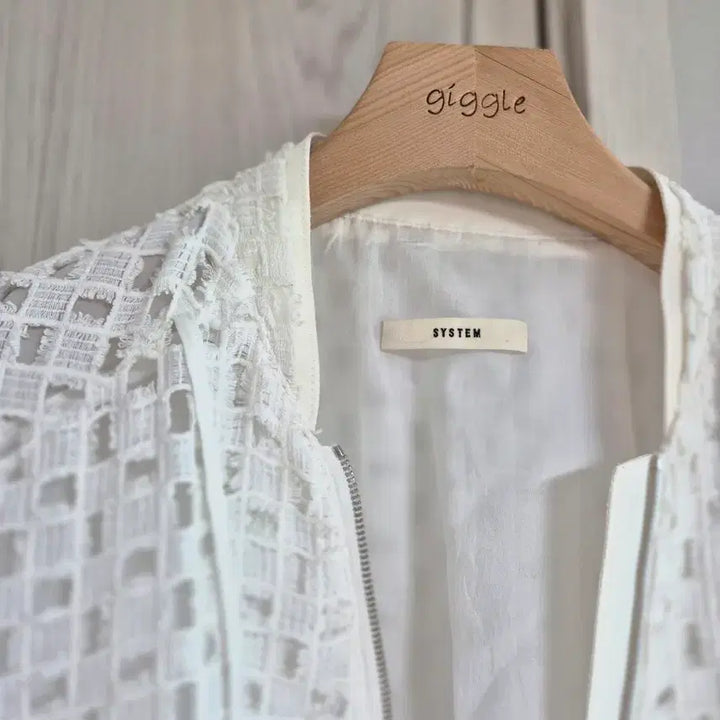 [BUNJANG] SYSTEM White Punching Jacket / SYSTEM 시스템 화이트 펀칭 자켓