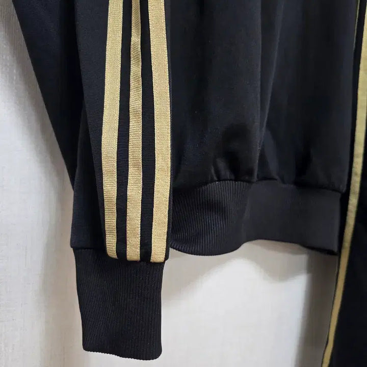[SOLD OUT] 아디다스 파이어버드 셋업 (검/금)