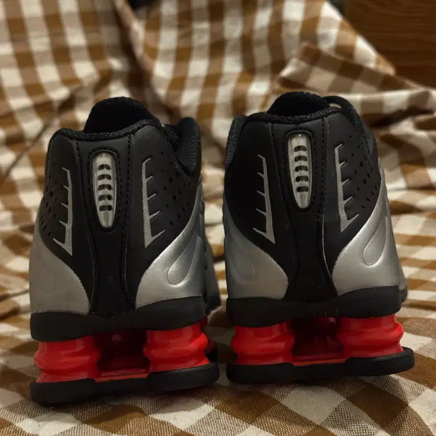 [BUNJANG] Nike Shox R4 Metallic Silver Red Women&