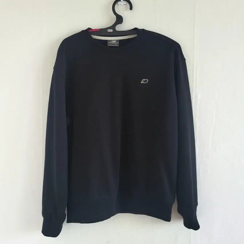 [BUNJANG] New Balance Logo Sweatshirt Black / 뉴발란스 맨투맨 S