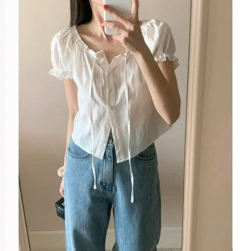 [BUNJANG] Soreum Cropped Frill Neck Blouse - White / 미착용새상품 화이트 반팔 프릴넥 블라우스 수름 크롭피치 르플 가내스라