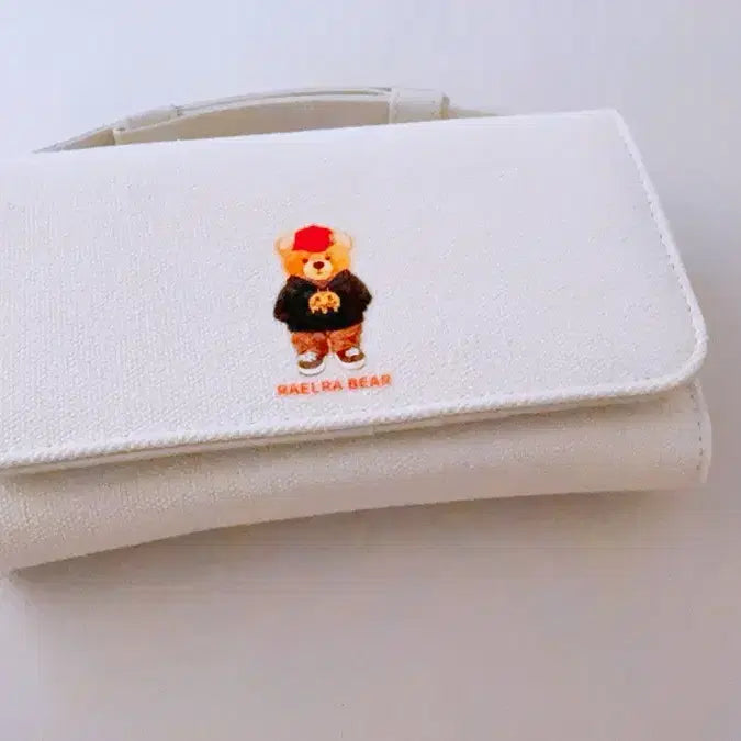 [BUNJANG] Raella Bear Card Pocket Mini Crossbody Bag Ivory / 라엘라베어 카드 수납형 미니 크로스백 (미사용)