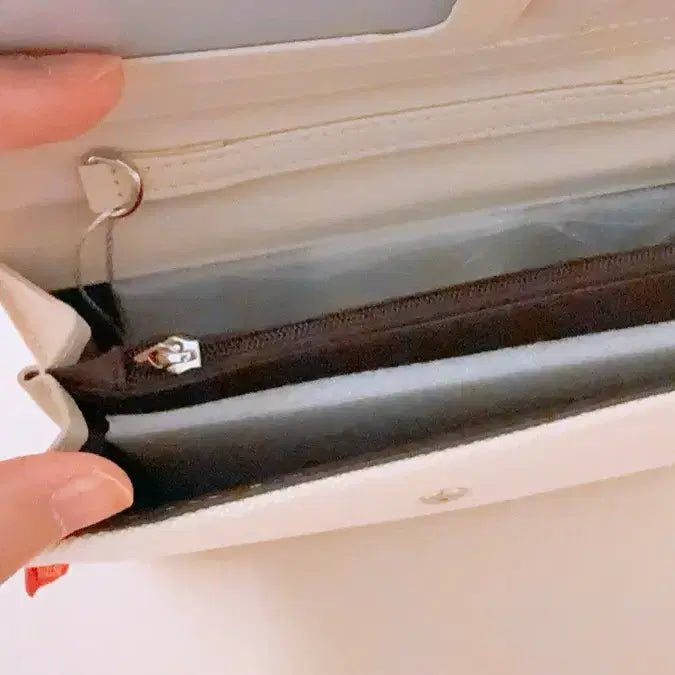[BUNJANG] Raella Bear Card Pocket Mini Crossbody Bag Ivory / 라엘라베어 카드 수납형 미니 크로스백 (미사용)