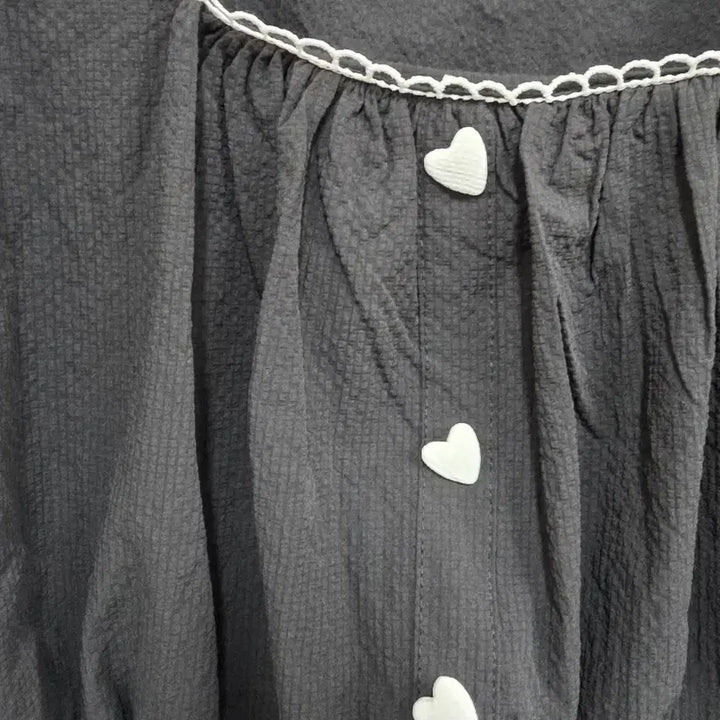 [BUNJANG] Black Heart Button Puff Sleeve Blouse with Lace Detail / 블랙 하트 버튼 반팔 블라우스