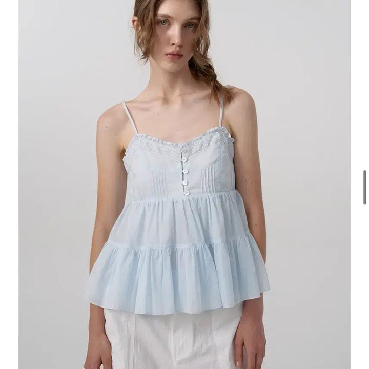 [BUNJANG] The Barnet OA Frill Sleeveless Top Free Size / 더바넷 oa 프릴 슬리브리스 탑 (새삼품, free)
