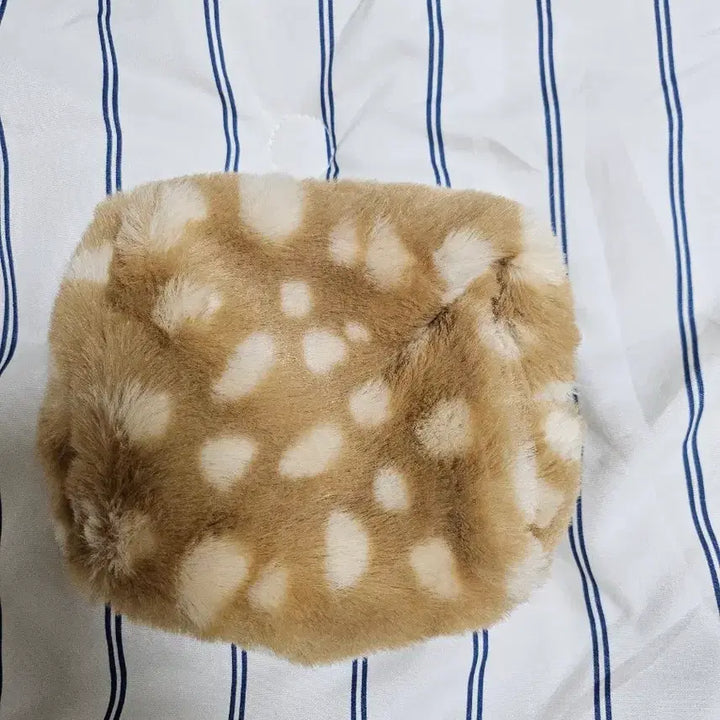 [BUNJANG] Uniqlo Bambi Faux Fur Pouch / 유니클로 밤비 퍼 파우치