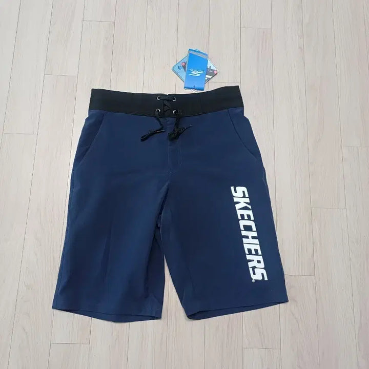 [BUNJANG] Skechers Navy Shorts New Arrival / 스케쳐스 네이비 반바지 새상품