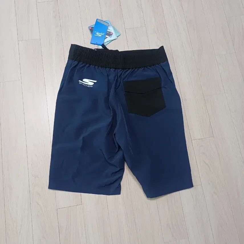 [BUNJANG] Skechers Navy Shorts New Arrival / 스케쳐스 네이비 반바지 새상품