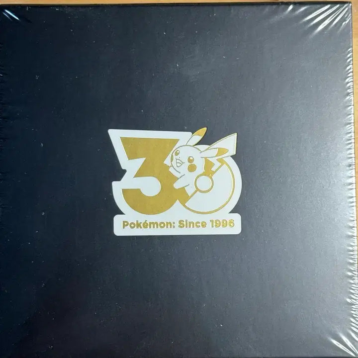 [BUNJANG] Pokemon 30th Anniversary March Badge (Sealed) / 포켓몬 30주년 뱃지 3월 미개봉