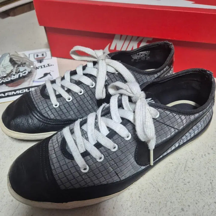 [BUNJANG] Nike Flash Silver Grid Running Shoes (245mm) / 나이키 플레시 245
