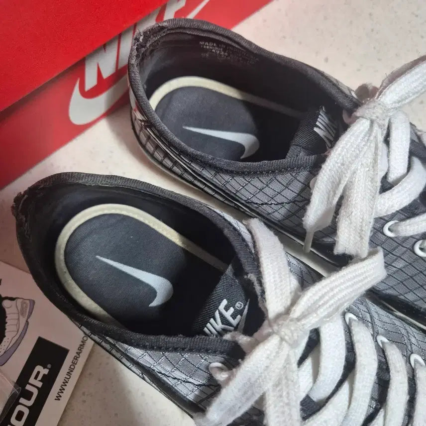 [BUNJANG] Nike Flash Silver Grid Running Shoes (245mm) / 나이키 플레시 245