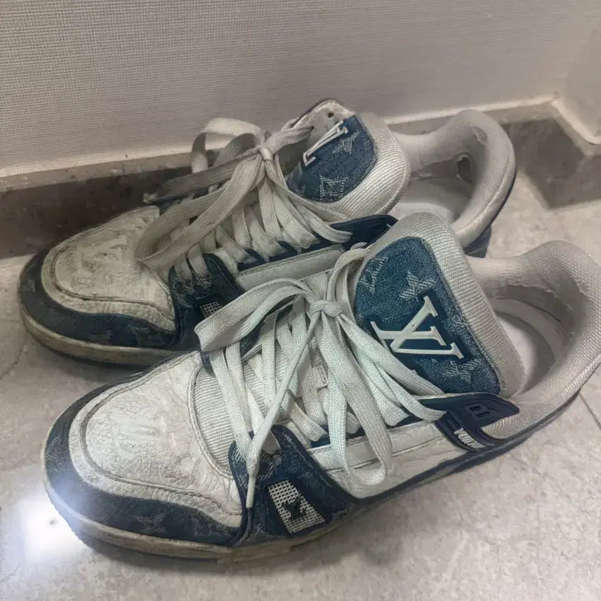 [BUNJANG] Louis Vuitton Trainer Denim Blue Sneakers Size 7 / 루이비통 트레이너 데님 블루 7