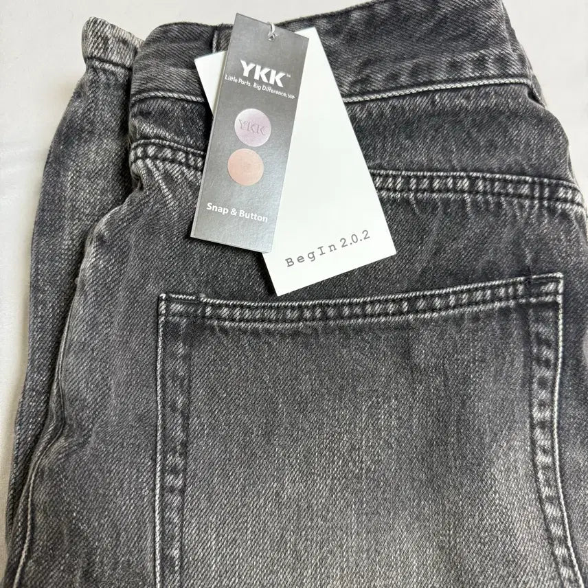 [BUNJANG] BEGIN 202 1-Tuck Wide Slacks Washed Black (Size 1) / (새상품)비긴 202 원턱 와이드 슬랙스 데님 워시드 블랙(1사이즈)
