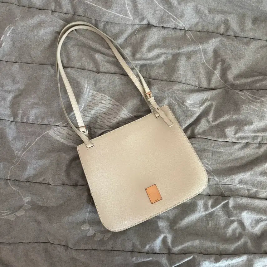 [BUNJANG] Couronne Melia Rilee Shoulder Bag 28 Ivory / 쿠론 멜리아릴레 숄더백 28