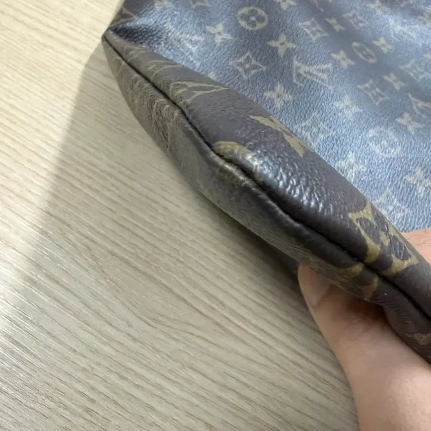 [BUNJANG] Louis Vuitton Etui Voyage MM Pouch / 루이비통 에튀 보야주 MM 사이즈 클러치 판매합니다.