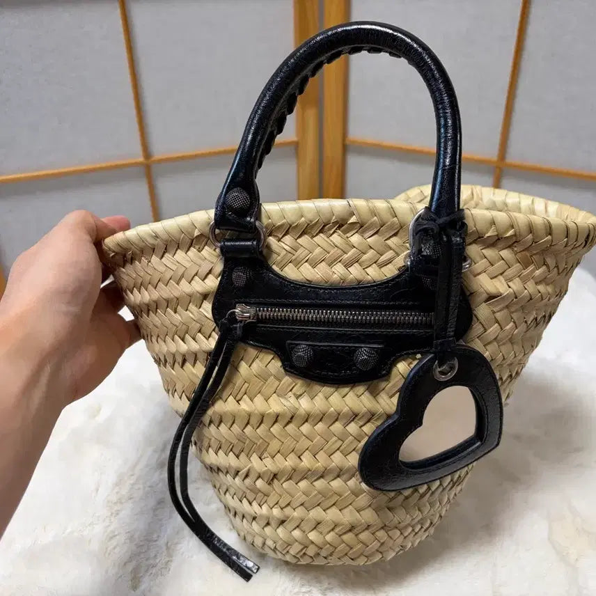 [BUNJANG] Balenciaga Medium Basket Raffia Tote Bag / 발렌시아가 미디움 바스켓 라피아 토트백
