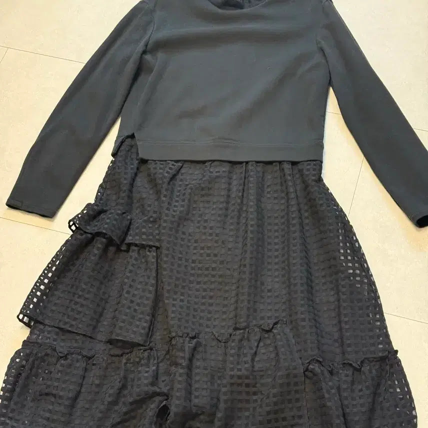 [BUNJANG] SJSJ Black Tulle Skirt Dress / 한섬 sjsj 블랙 맨투맨 티 튤 스커트 원피스