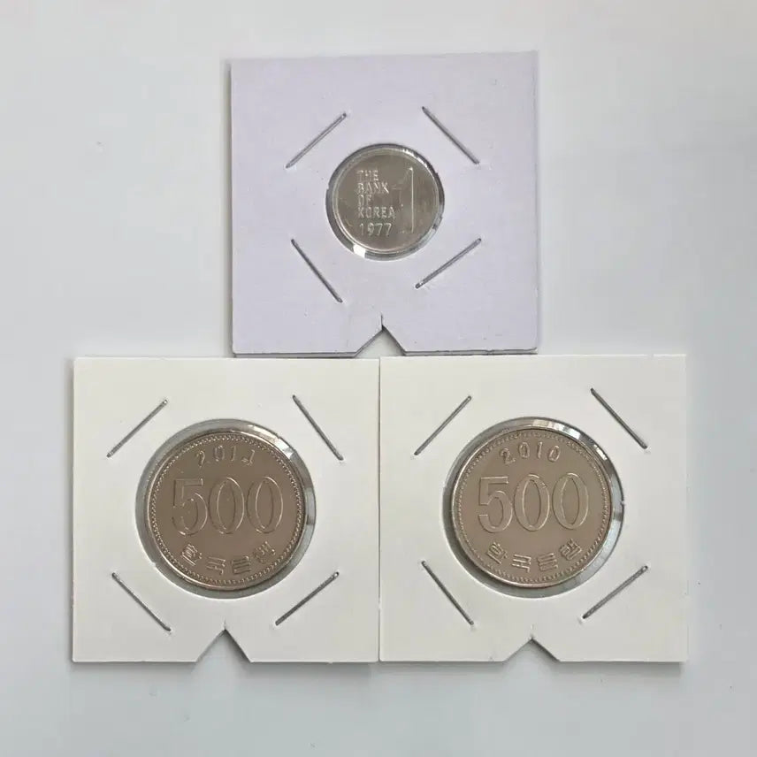 [BUNJANG] 1977, 2010, 2014 Korean 500 Won Coins (3-Piece Bundle) / (예약)2010년 180도 회전에러 500원 주화 외 1원 500원