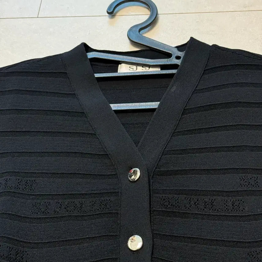 [BUNJANG] SJSJ Black Short-Sleeve Knit Cardigan / 한섬 SJSJ 블랙 반팔 니트 가디건