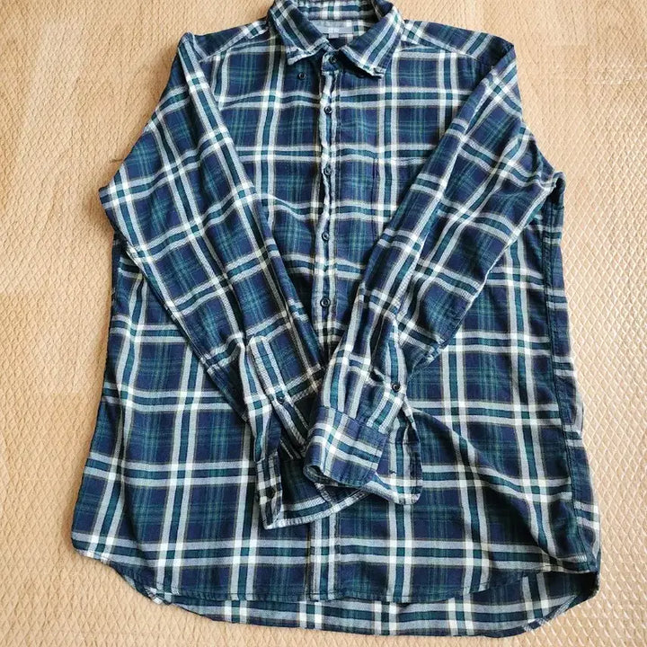 [BUNJANG] Uniqlo Winter Shirts Bundle Set (Size L) / 유니클로 겨울 셔츠 L 7개 일괄