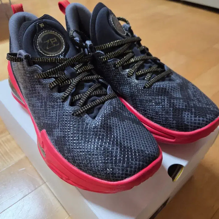 [BUNJANG] Nike Curry 12 Basketball Shoes (260mm) / 커리12 260 팝니다
