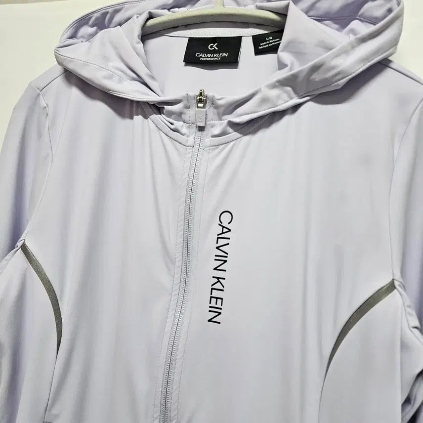 [BUNJANG] Calvin Klein Performance Training Hoodie Zip-up L / 캘빈클라인 퍼포먼스 트레이닝 후드집업 L