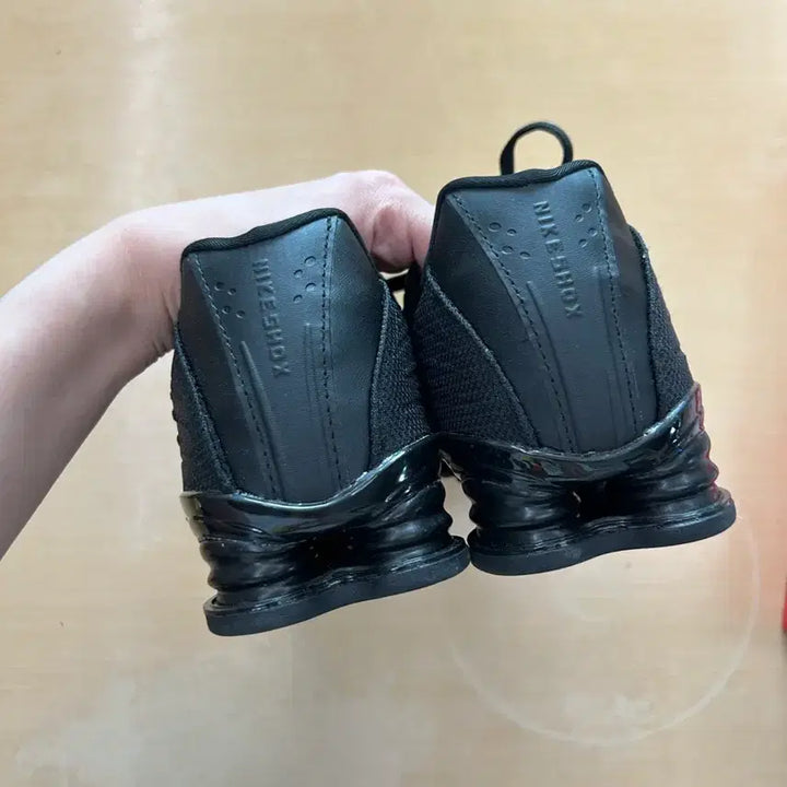 [BUNJANG] Nike Shox Z Black University Red Size 280 / (새상품) 280사이즈 나이키 샥스 Z 블랙 유니버시티 레드