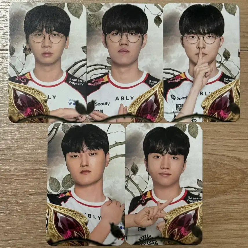 [BUNJANG] T1 Base Camp Team Room Photocard Bundle Set / T1 티원 베이스캠프 베캠 팀룸 포카 세트 일괄