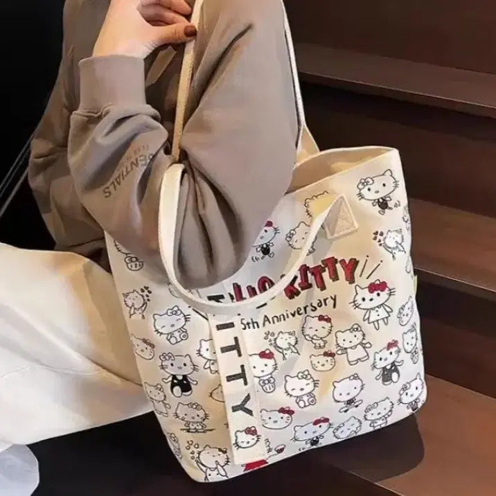 [BUNJANG] Hello Kitty Tote Bag / 헬로키티  토트백 새상품