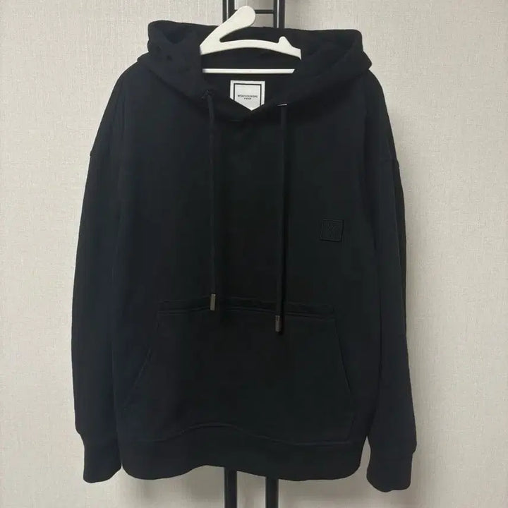 [BUNJANG] Wooyoungmi Swaying Flower Back Logo Hoodie Black / [새상품급/44] 우영미 스웨잉 플라워 백로고 후드티 블랙