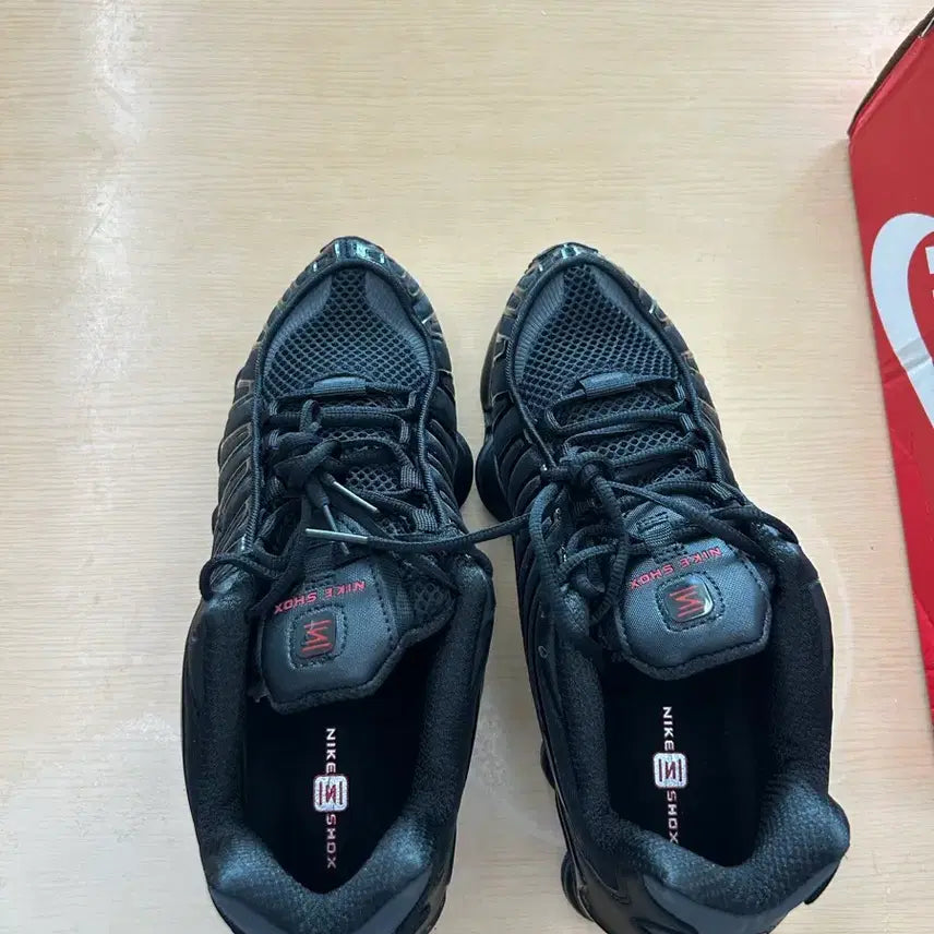 [BUNJANG] Nike Shox TL Black &amp; Max Orange Sneakers (Size 265) / (새상품) 265 나이키 샥스 TL 블랙 앤 맥스 오렌지