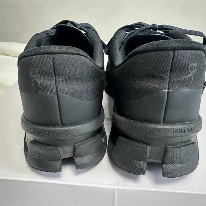 [BUNJANG] On Running Cloudmonster 2 Running Shoes Black Size 275 / 온러닝 파프 클리우드몬스터2(블랙) 275