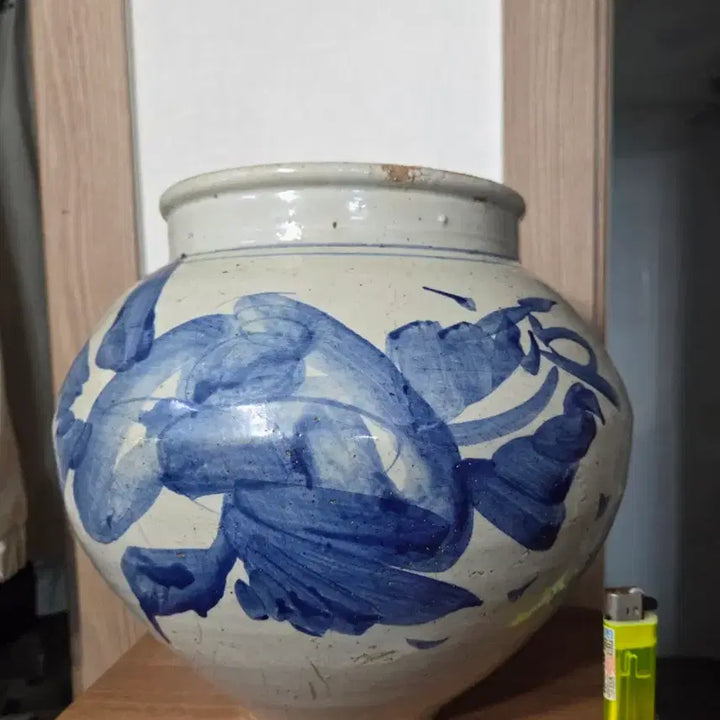 [BUNJANG] North Korean Haeju Celadon Porcelain Vase (Antique) / 북한 해주 청화 백자 도자기 (골동품)