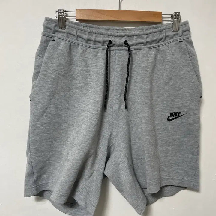 [BUNJANG] Nike Tech Pack Banded Shorts / 30-32 나이키 테크팩 밴딩 반바지 정품